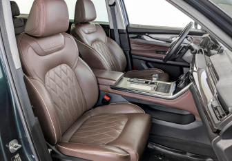 Подержанный автомобиль Exeed VX 2022 года (24 фото)