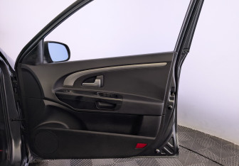 Подержанный автомобиль Kia Ceed Wagon 2011 года (24 фото)