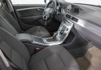 Подержанный автомобиль Volvo XC70 2014 года (9 фото)