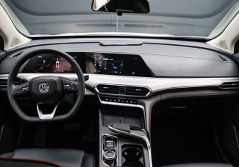 Подержанный автомобиль Changan UNI-T 2023 года (10 фото)