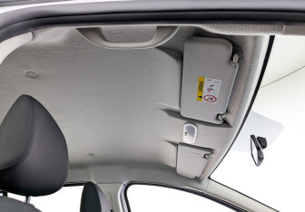 Подержанный автомобиль Renault Sandero 2017 года (20 фото)