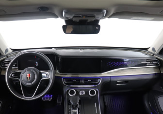 Подержанный автомобиль Hongqi H9 2024 года (12 фото)