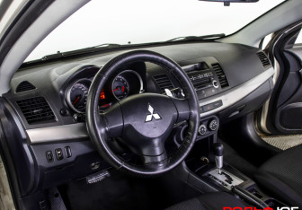 Подержанный автомобиль Mitsubishi Lancer Sedan 2008 года (16 фото)