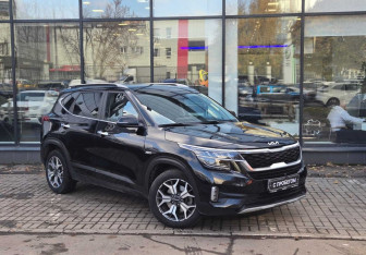 Подержанный автомобиль Kia Seltos 2021 года (3 фото)