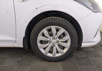 Подержанный автомобиль Hyundai Solaris Sedan 2021 года (18 фото)