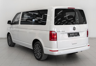 Подержанный автомобиль Volkswagen Caravelle 2019 года (7 фото)