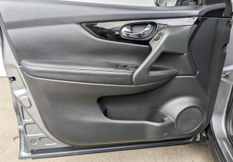 Подержанный автомобиль Nissan Qashqai 2017 года (19 фото)
