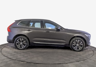 Подержанный автомобиль Volvo XC60 2023 года (4 фото)