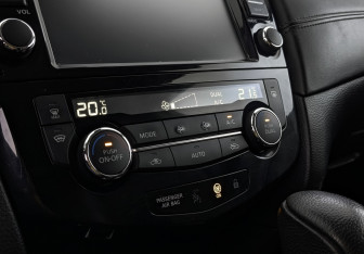 Подержанный автомобиль Nissan Qashqai 2020 года (26 фото)