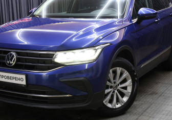 Подержанный автомобиль Volkswagen Tiguan 2022 года (20 фото)
