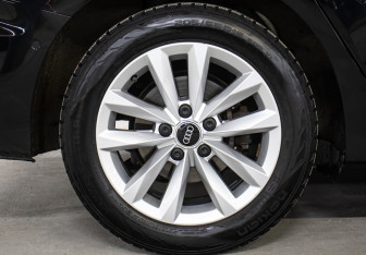 Подержанный автомобиль Audi A3 Sedan 2021 года (20 фото)