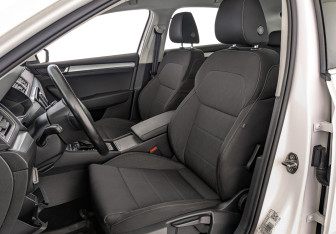 Подержанный автомобиль Skoda Superb Liftback 2017 года (20 фото)