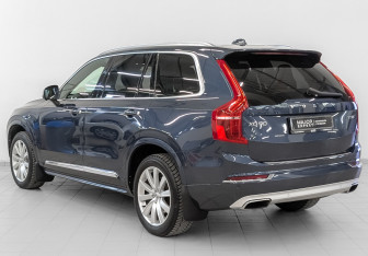 Подержанный автомобиль Volvo XC90 2018 года (7 фото)