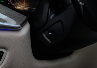 Подержанный автомобиль BMW X7 2020 года (23 фото)