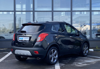 Подержанный автомобиль Opel Mokka 2014 года (5 фото)