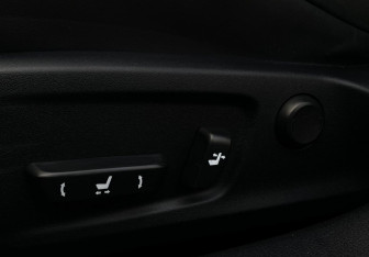 Подержанный автомобиль Lexus IS Sedan 2013 года (20 фото)