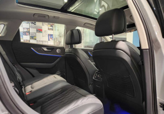 Новый Hongqi HS5 2024 (12 фото)