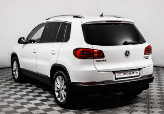 Подержанный автомобиль Volkswagen Tiguan 2016 года (7 фото)