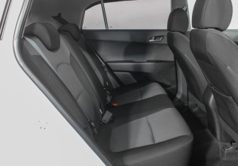 Подержанный автомобиль Hyundai Creta 2016 года (11 фото)