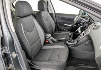 Подержанный автомобиль Peugeot 408 2016 года (22 фото)