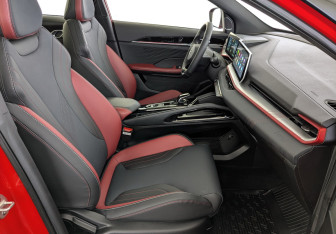 Подержанный автомобиль Geely Coolray 2024 года (24 фото)