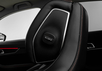 Подержанный автомобиль Changan UNI-K 2022 года (24 фото)