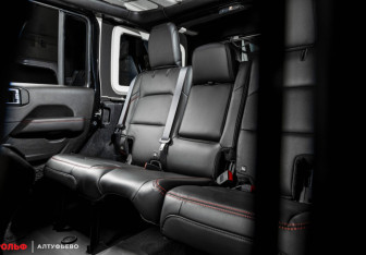 Новый Jeep Wrangler 2022 (11 фото)