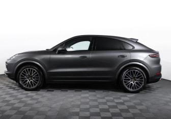 Подержанный автомобиль Porsche Cayenne 2020 года (8 фото)