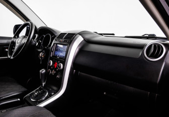 Подержанный автомобиль Suzuki Grand Vitara 2008 года (9 фото)