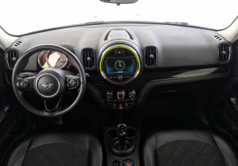 Подержанный автомобиль MINI Countryman 2019 года (26 фото)
