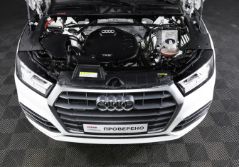Подержанный автомобиль Audi Q5 2017 года (9 фото)