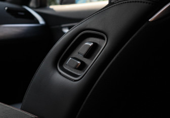 Подержанный автомобиль Geely Tugella 2022 года (9 фото)