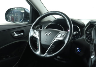 Подержанный автомобиль Hyundai Santa Fe 2015 года (15 фото)