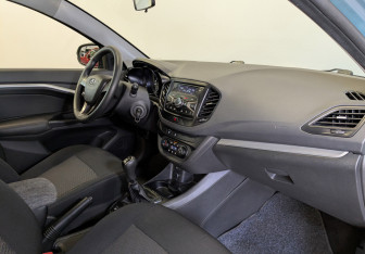 Подержанный автомобиль LADA (ВАЗ) Vesta Sedan 2016 года (10 фото)