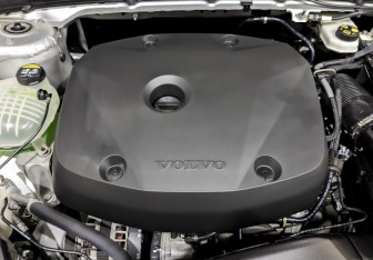 Подержанный автомобиль Volvo XC40 2018 года (9 фото)