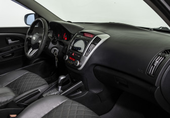 Подержанный автомобиль Kia Ceed Wagon 2011 года (13 фото)