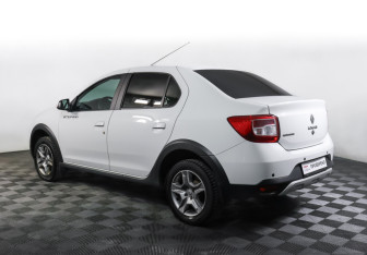 Подержанный автомобиль Renault Logan Sedan 2022 года (7 фото)