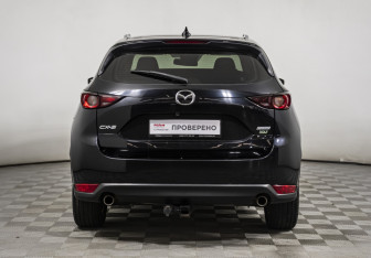 Подержанный автомобиль Mazda CX-5 2017 года (6 фото)