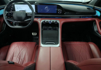 Подержанный автомобиль Exeed RX 2024 года (11 фото)