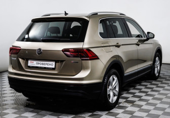 Подержанный автомобиль Volkswagen Tiguan 2018 года (5 фото)