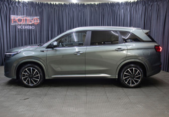 Подержанный автомобиль Evolute i-SPACE 2024 года (8 фото)