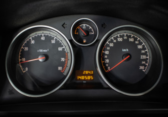 Подержанный автомобиль Opel Zafira Compactvan 2012 года (12 фото)