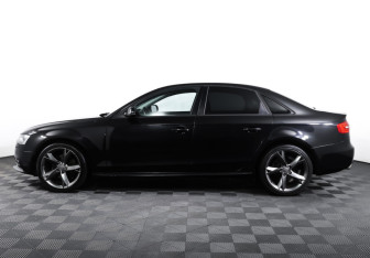 Подержанный автомобиль Audi A4 Sedan 2014 года (8 фото)