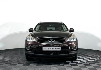 Подержанный автомобиль Infiniti EX 2010 года (2 фото)