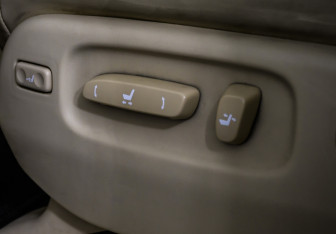 Подержанный автомобиль Lexus LX 2012 года (20 фото)