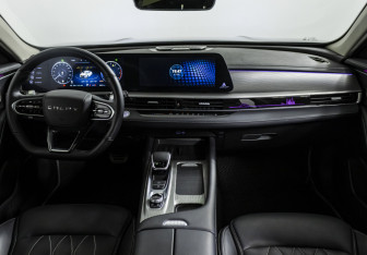 Подержанный автомобиль Chery Arrizo 8 2024 года (12 фото)