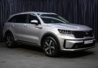 Подержанный автомобиль Kia Sorento 2020 года (3 фото)