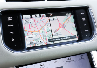 Подержанный автомобиль Land Rover Range Rover Sport 2015 года (26 фото)