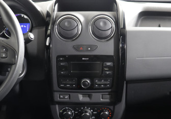 Подержанный автомобиль Renault Duster 2018 года (8 фото)