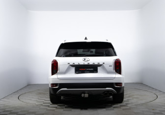 Подержанный автомобиль Hyundai Palisade 2019 года (6 фото)